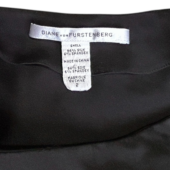DIANE von FURSTENBERG Cobb One Shoulder Dress sz 2 Stretchy Silk Blend LBD Short - Picture 11 of 12